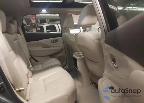 2015 Nissan Murano Platinum z USA, uszkodzony, nr VIN 5N1AZ2MH7FN213637